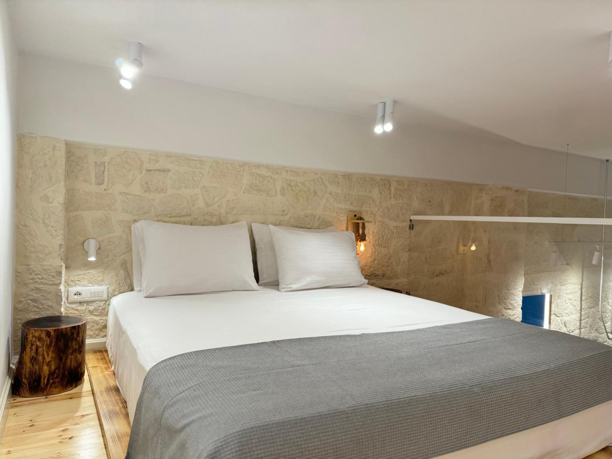 Elpis Guest House Himare Exterior photo