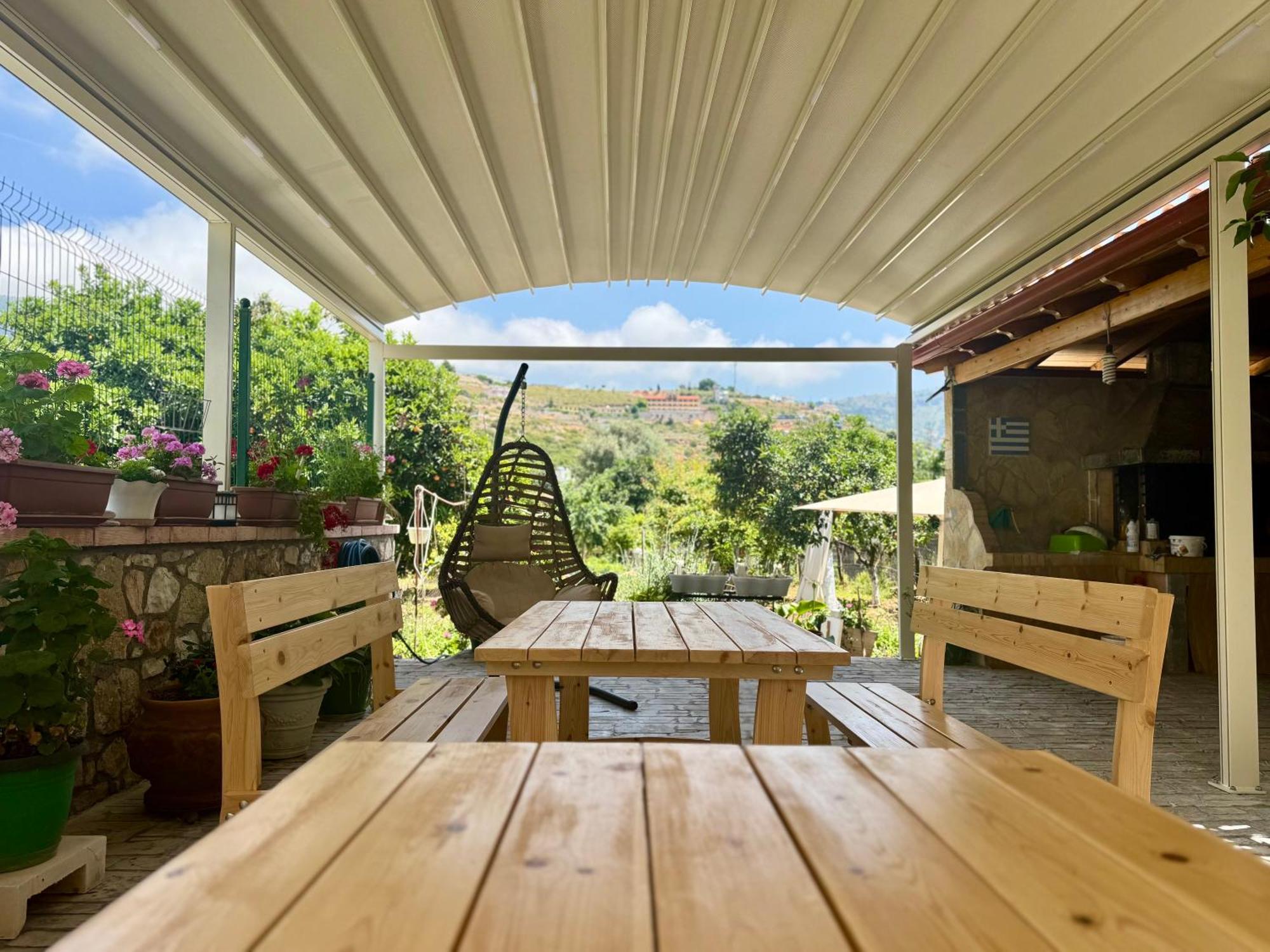 Elpis Guest House Himare Exterior photo
